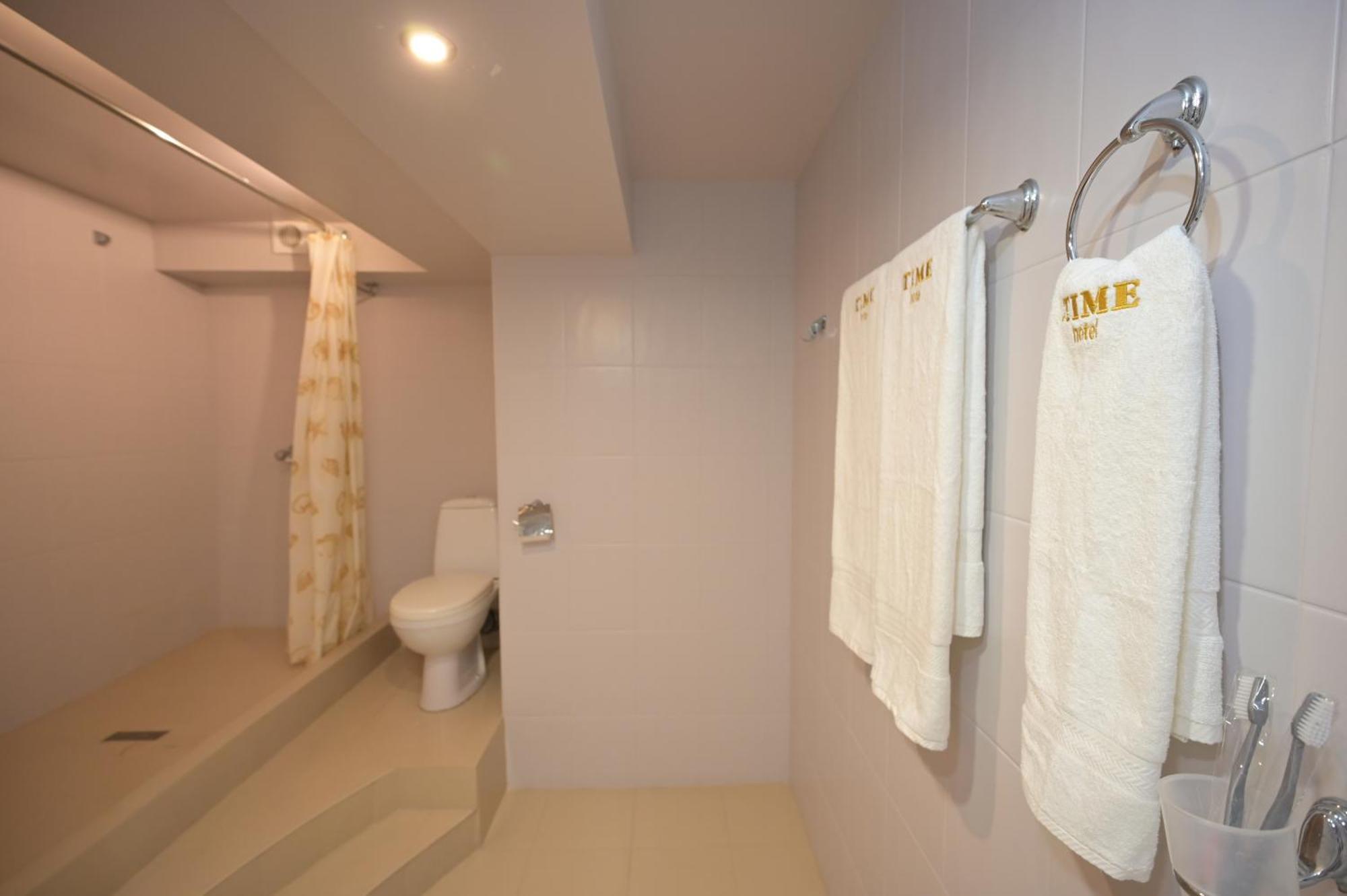 Time Hotel & Tours Γιερεβάν Εξωτερικό φωτογραφία
