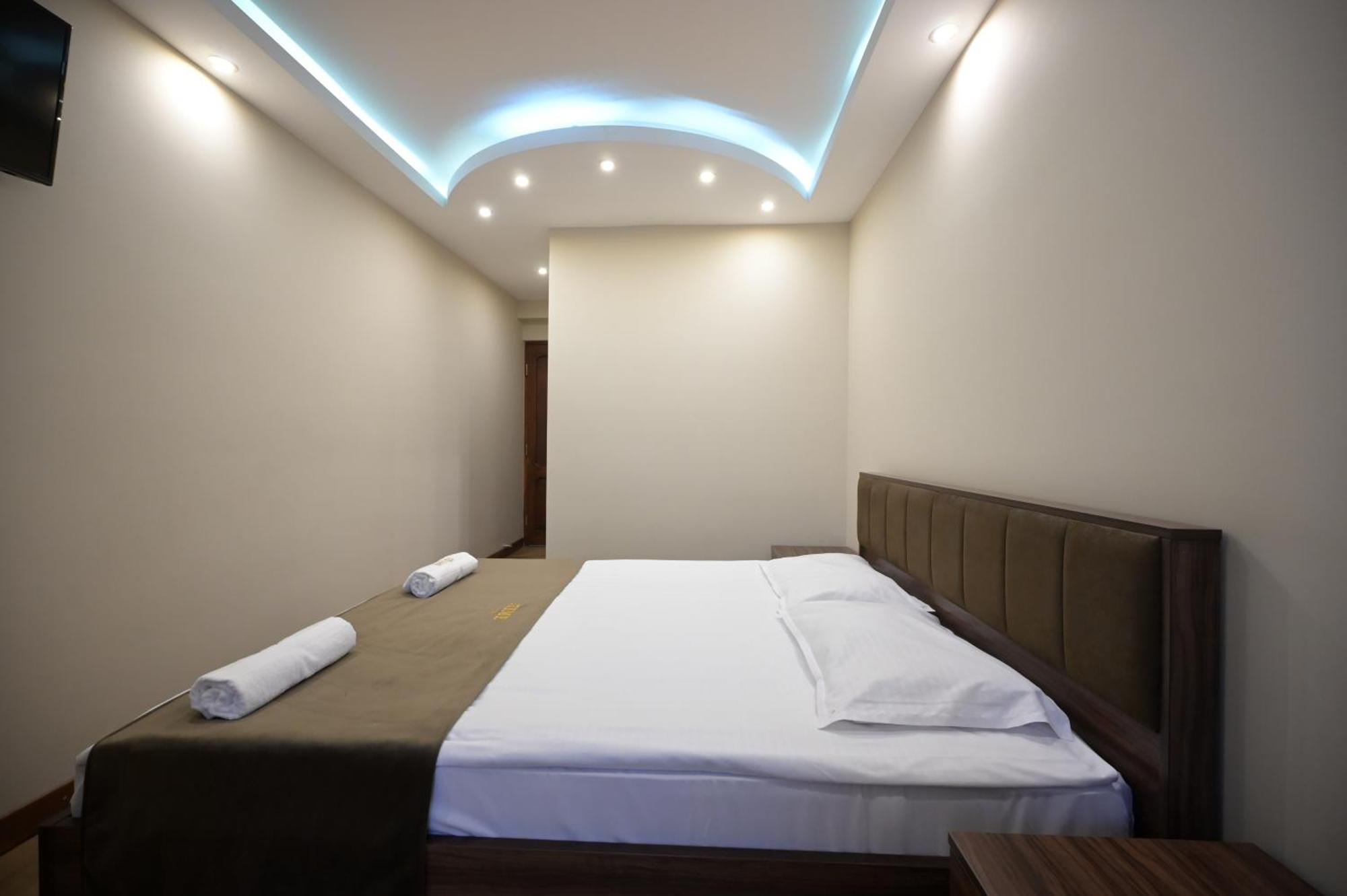 Time Hotel & Tours Γιερεβάν Εξωτερικό φωτογραφία