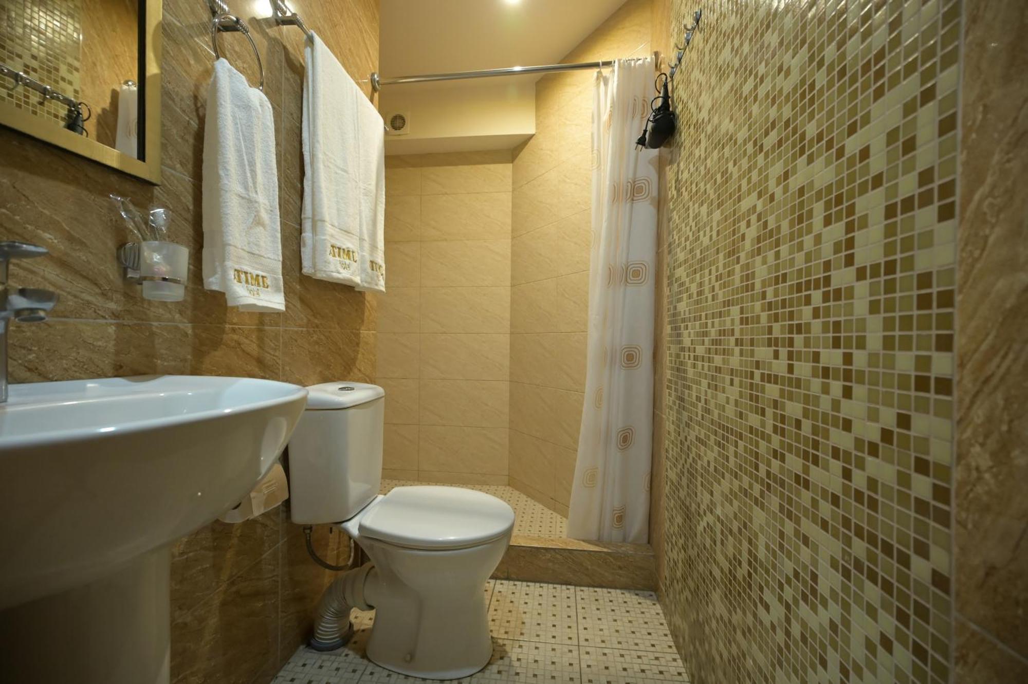 Time Hotel & Tours Γιερεβάν Εξωτερικό φωτογραφία