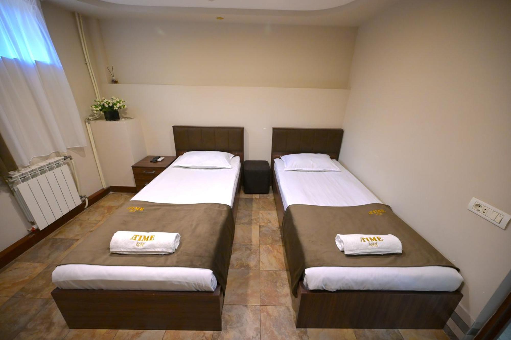 Time Hotel & Tours Γιερεβάν Εξωτερικό φωτογραφία