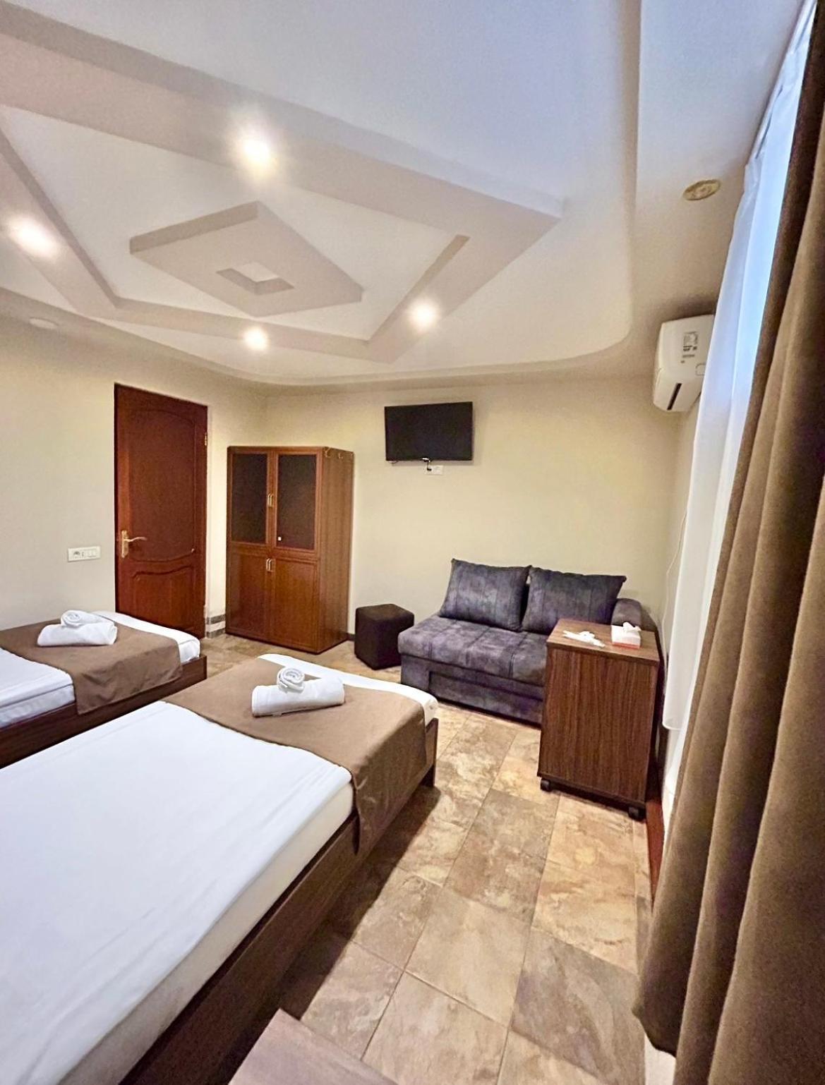 Time Hotel & Tours Γιερεβάν Εξωτερικό φωτογραφία